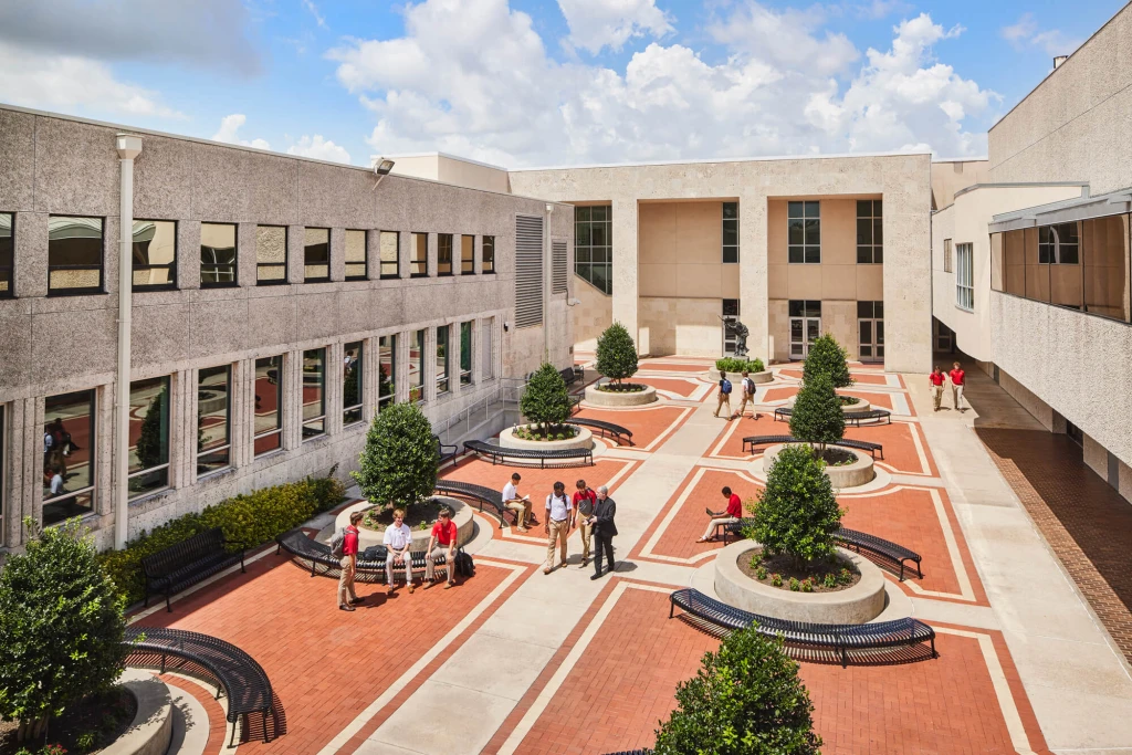 Özel okullar neye göre öğrenci alıyor?