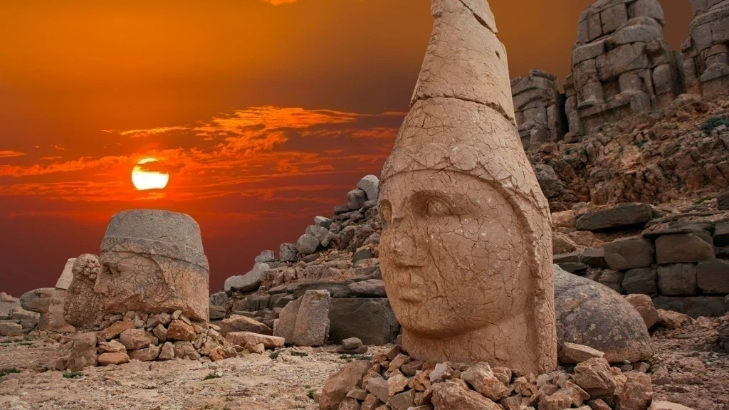 Nemrut Dağı Gezi Rehberi