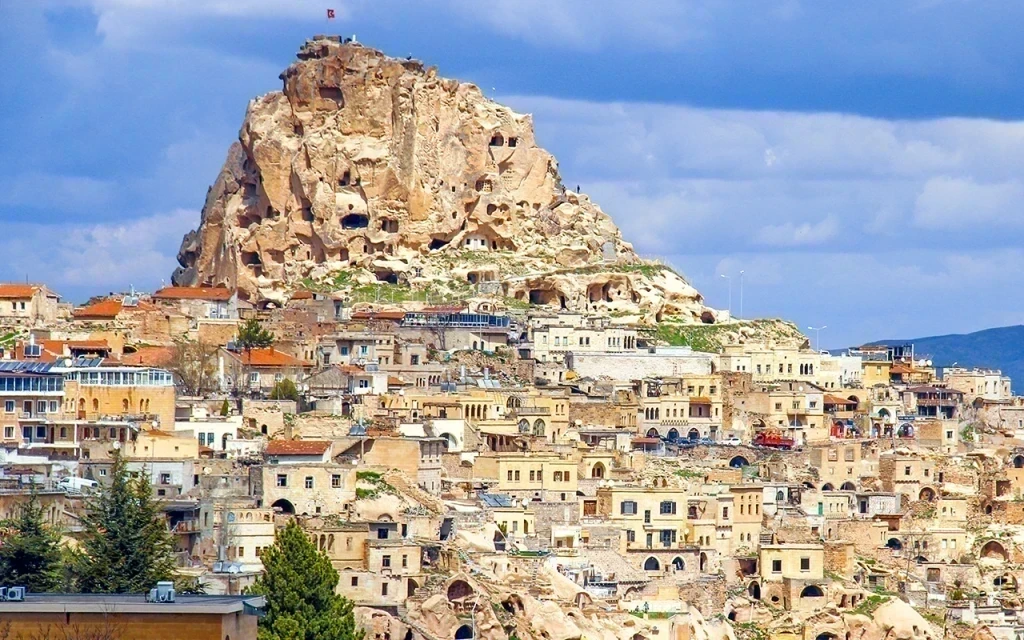 Uçhisar Gezilecek Yerler