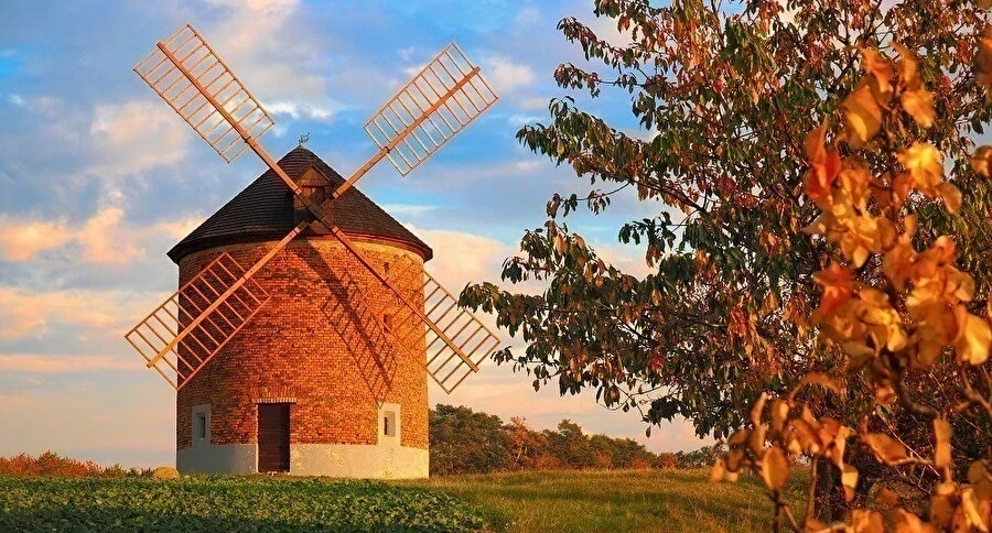 Yel Değirmeni Nedir?