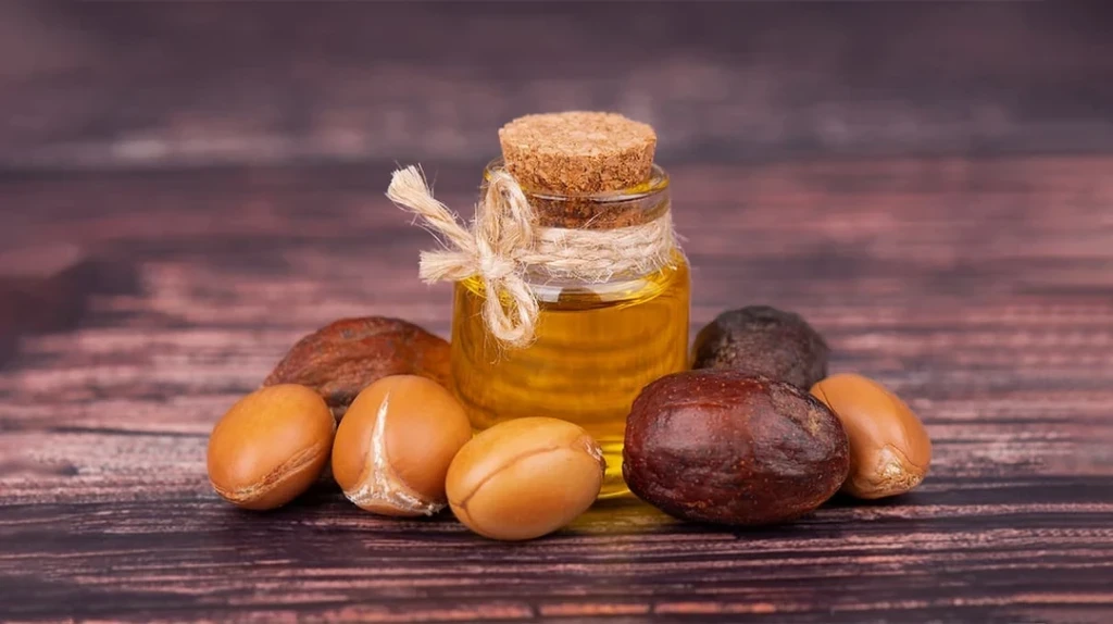 Argan Yağı Nedir? Argan Yağının Faydaları Hakkında Bilmeniz Gerekenler