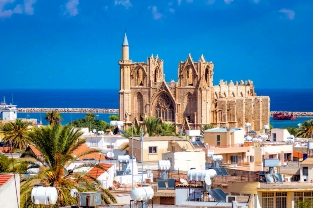 Kıbrıs’ı Yerlisinden Öğrenin