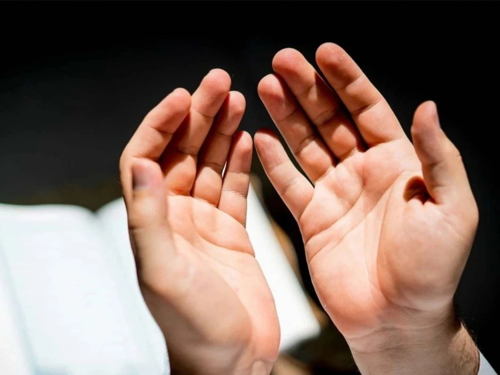 Cuma Günü Fetih Suresi'ni Okumanın Önemi Nedir?