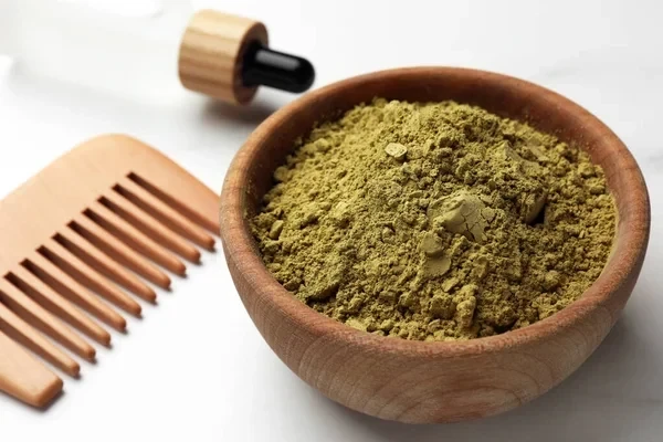 Kına İle Kahverengi Saç Elde Etme