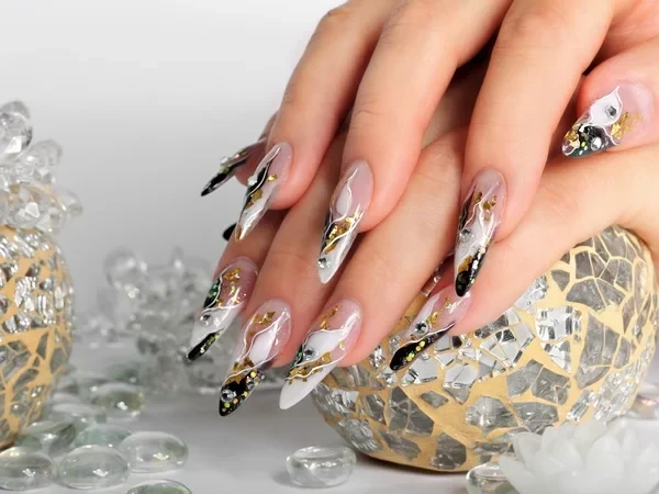 Nail Art Nedir Nasıl Yapılır?