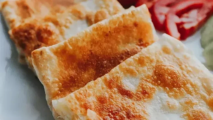 Milföyden Tavada Pratik Gözleme Tarifi