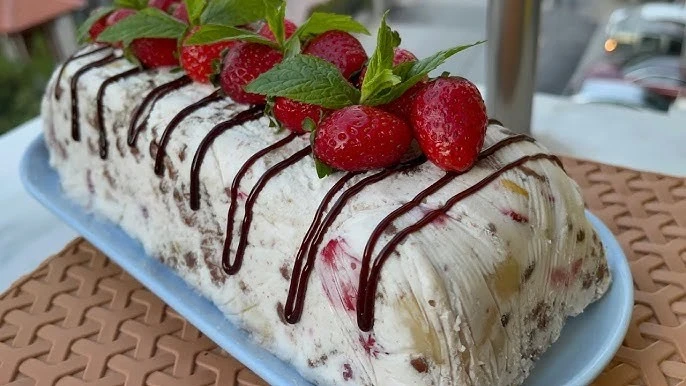 Yapımı Kolay Hafif Yaz Pastası Tarifi