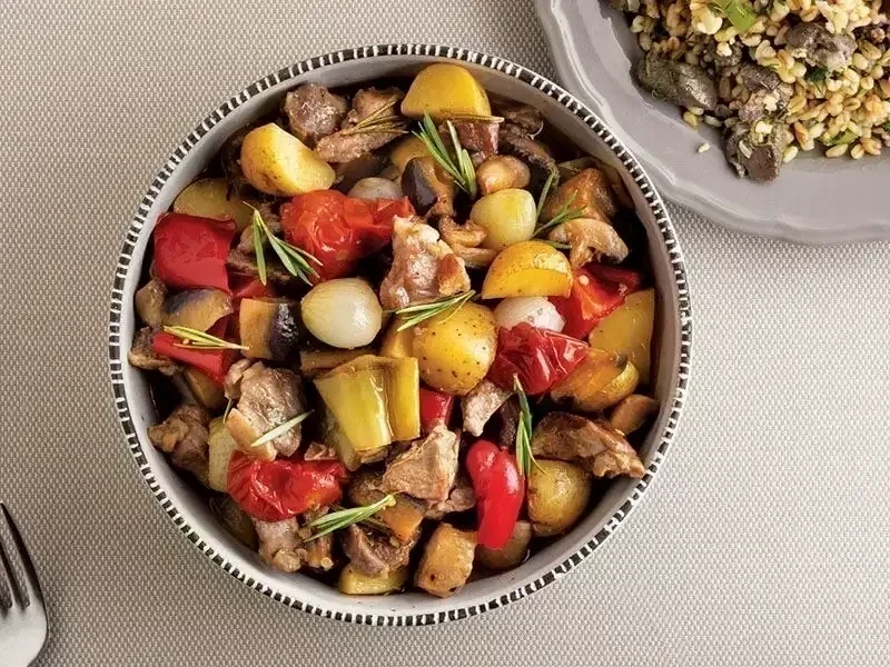 Fırında Sebzeli Et Yemeği Tarifi