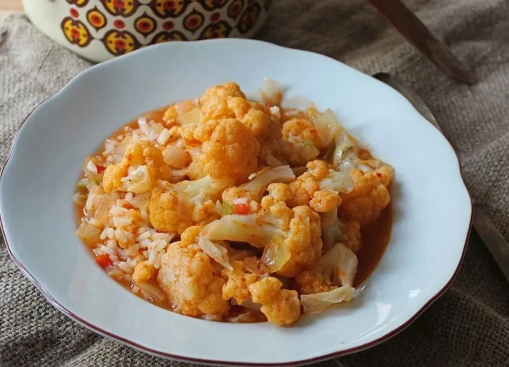 Kıymalı Pirinçli Karnabahar Yemeği Tarifi