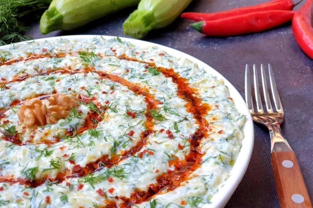 Yoğurtlu Kabak Yemeği Tarifi
