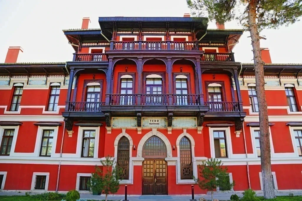 Demiryolu Misafirhanesi