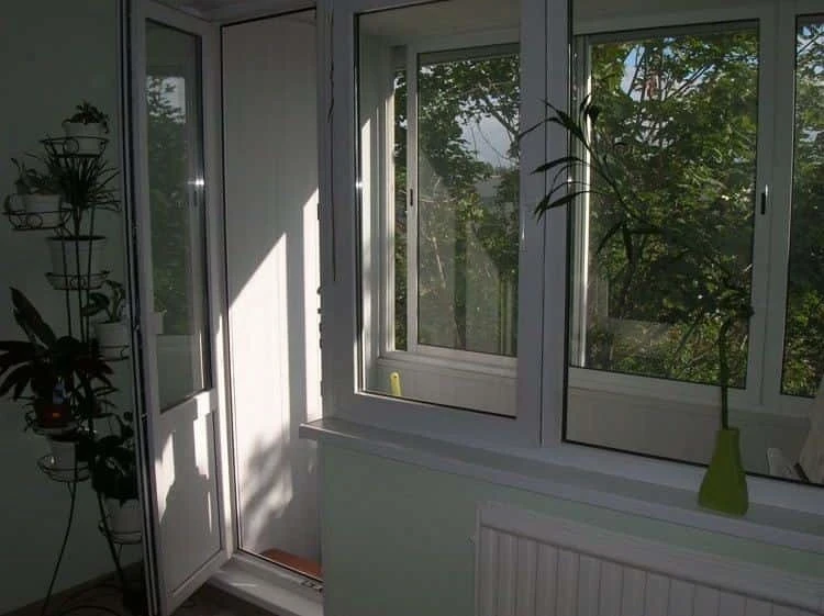 Pencereli Balkon Kapısı