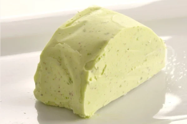 Fıstıklı Maraş Dondurması Fiyatları, Kalori ve Evde Yapımı