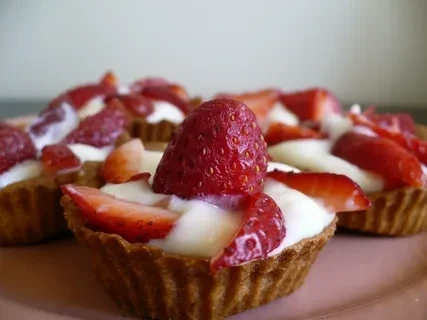 Evde Kolayca Yapabileceğiniz Basit Tatlı Tarifleri