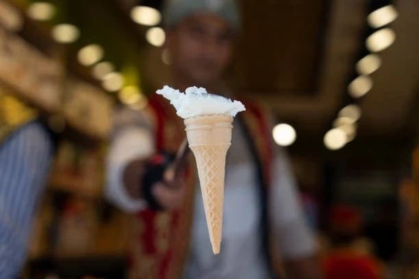 Maraş Dondurması Hangi Sütten Yapılır? Geleneksel Lezzet