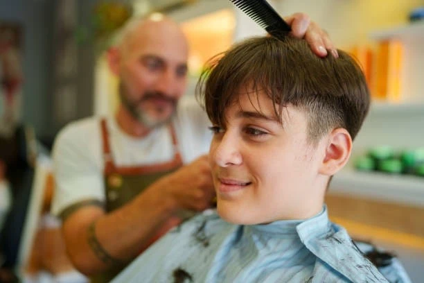 Düz Saç Kesimi Hakkında Bilmeniz Gereken Her Şey