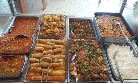 Esnaf Lokantası: Uygun Fiyatlı Geleneksel Lezzetlerin Adresi