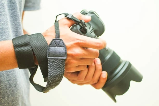 Fotoğrafçılar İçin En İyi Bileklik Tipi Kamera Askıları