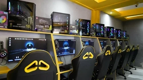 İnternet Kafelerdeki Bilgisayarlar: Teknik ve Performans