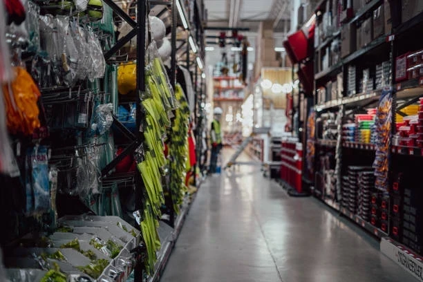 Hırdavatçılar ve Nalburlar Yasakta Açık Mı?