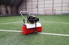 Halı Saha Zemin Kalitesi İçin Bakım Makinası Rehberi