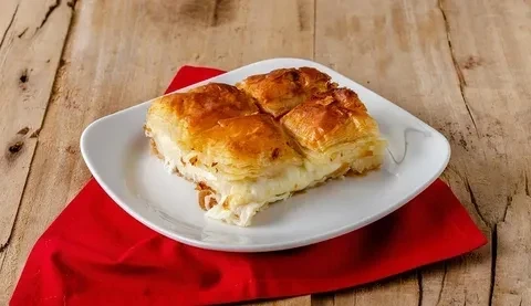 Peynirli Börek Kalori Değeri ve Sağlıklı Tüketim Önerileri