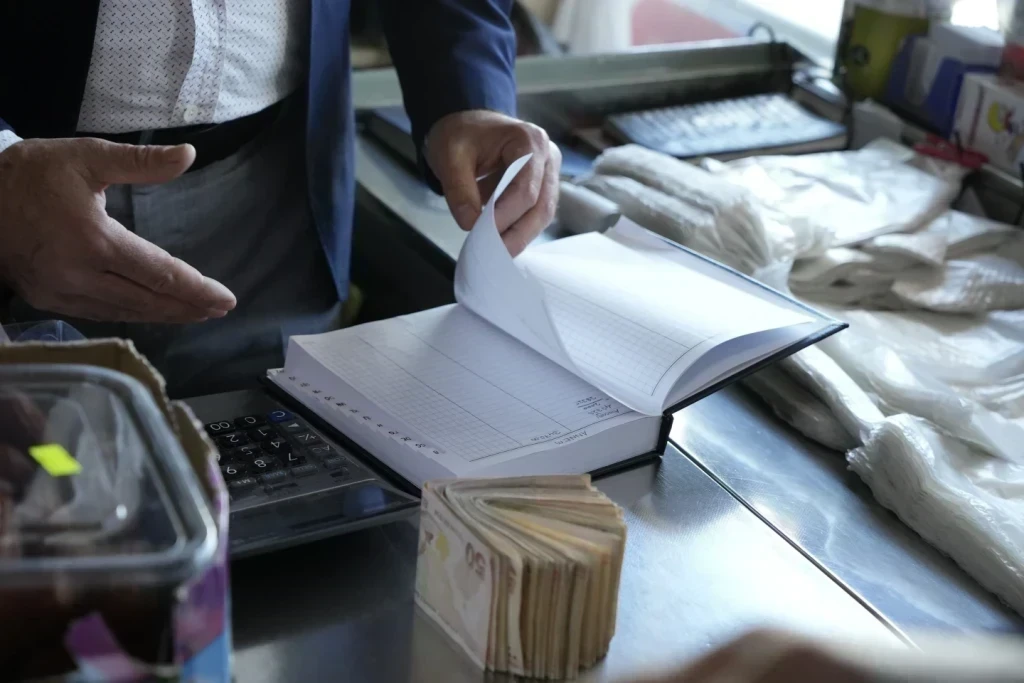 Bakkal defteri tutma rehberi: Doğru yöntemler ve ipuçları