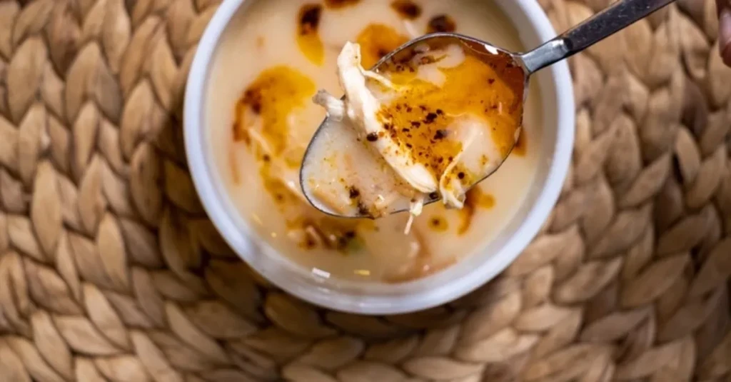 Terbiyeli Tavuk Suyu Çorbası: Lezzetin ve Sağlığın Sırrı