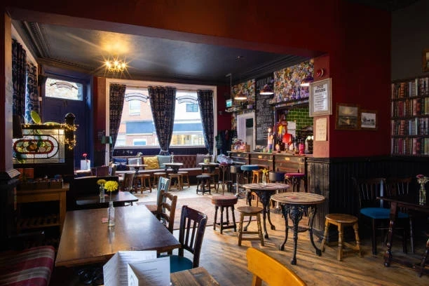 Alkollü Mekanlar Kaçta Kapanıyor?