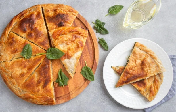Ispanaklı Peynirli Börek Tarifi: Ev ve Börekçilerden Lezzet