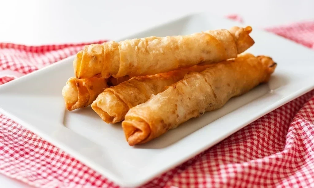 Çıtır Sigara Böreği Tarifi ve Börekçilerden Lezzet Önerileri