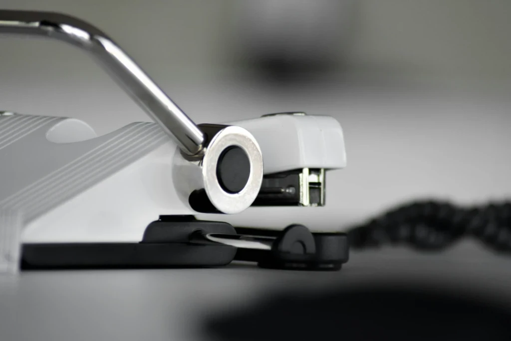 Küçük El Dikiş Makinesi Nasıl Kullanılır? Yaygın Hatalar