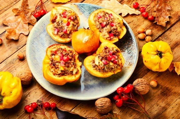 Tatlıyla Tuzlunun Buluştuğu Lezzet: Fırında Kıymalı Ayva Dolması