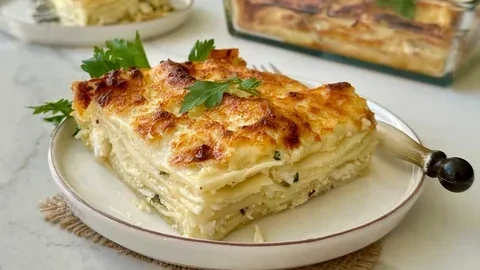 Pratik ve Lezzetli Su Böreği Tadında Sodalı Börek Tarifi