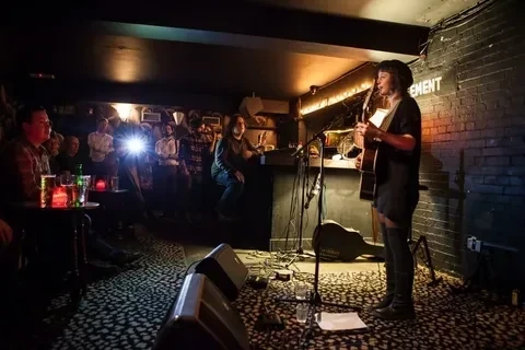 Canlı Müzik Pub’larda En İyi Mekanlar ve Konser Deneyimi