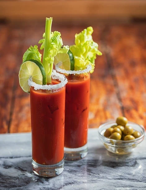 Evde Kokteyl Domates Yetiştirme ve Lezzetli Tarifler