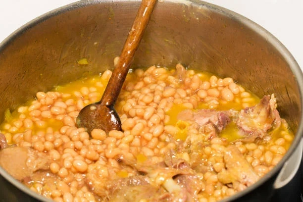 En Pratik ve Lezzetli Kuru Fasulye Tarifi