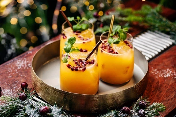 Evde En İyi Alkollü Kokteyller ve Pratik Tarifler