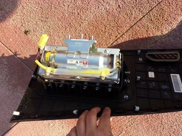 Airbag Çıkma ve Satılık Airbag: Güvenliğinizi Ucuza Sağlayın