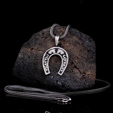 At Nalı Ne İşe Yarar? Fiyatları ve Hediyelik Modelleri