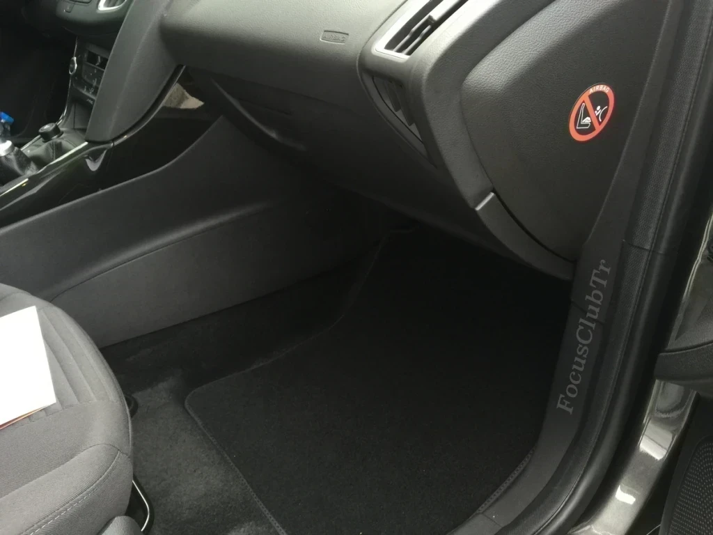 Ford Focus Airbag Kapatma: Güvenlik ve Riskler