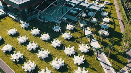 Happy Garden Wedding