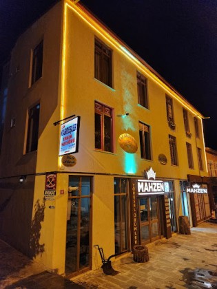 Can Kardeşler Erkek Kuaförü