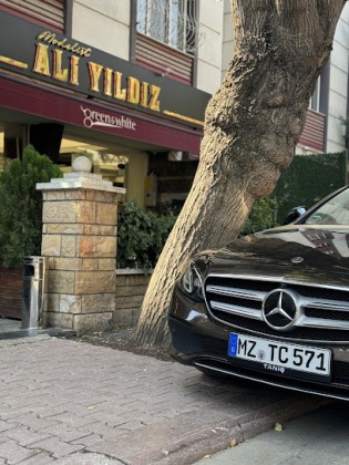 Ali Yıldız Erkek Güzellik Merkezi