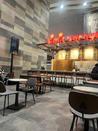 Adana Havalimanı (Ada)