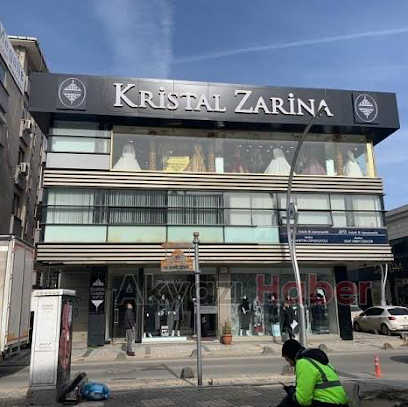 Kristal Zarina Sakarya Moda Evi