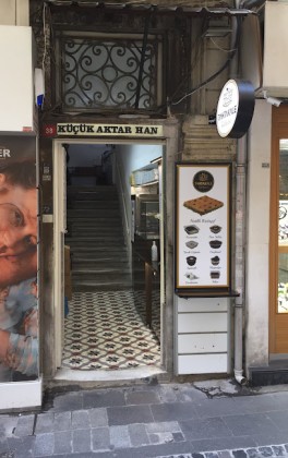 Tahtakale Tatlıcısı