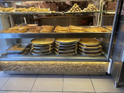 Selanik Göçmen Börekçisi