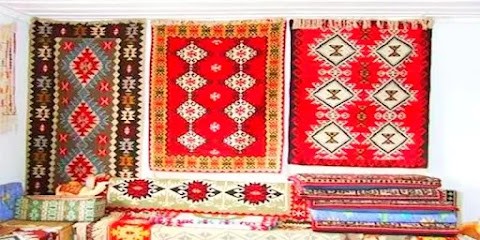 Hakkari Kilim