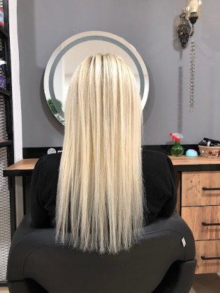 Pınar Işık Kuaför Ve Kaş Tasarim Merkezi